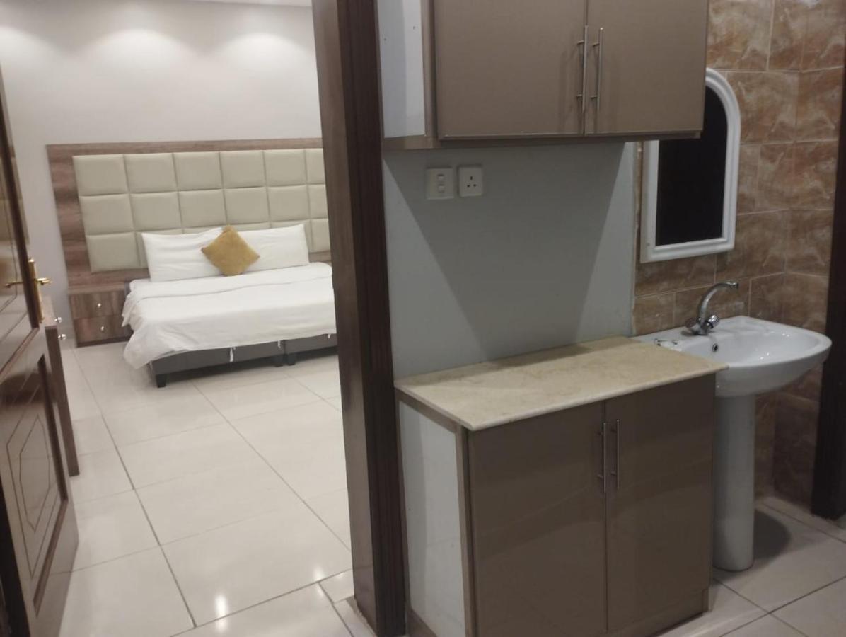 Diamond Suites For Furnished Apartments Medina Esterno foto